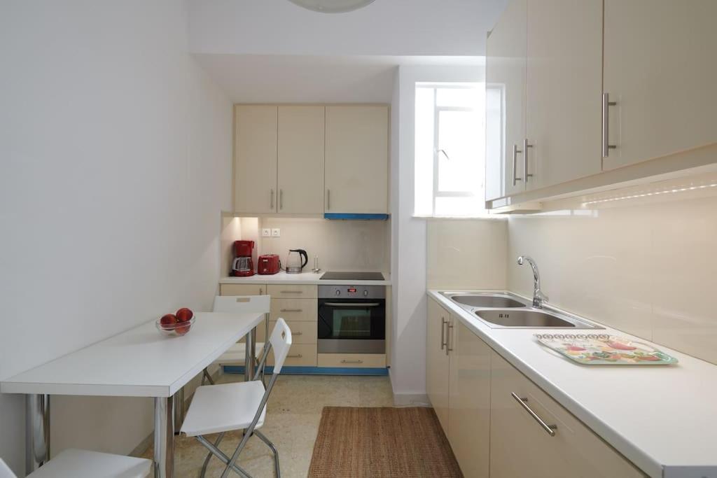 Apartment In The Heart Of The City Aten Exteriör bild